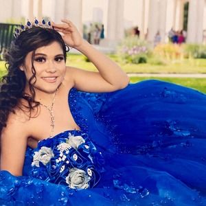 Meet your Posher, Alondra